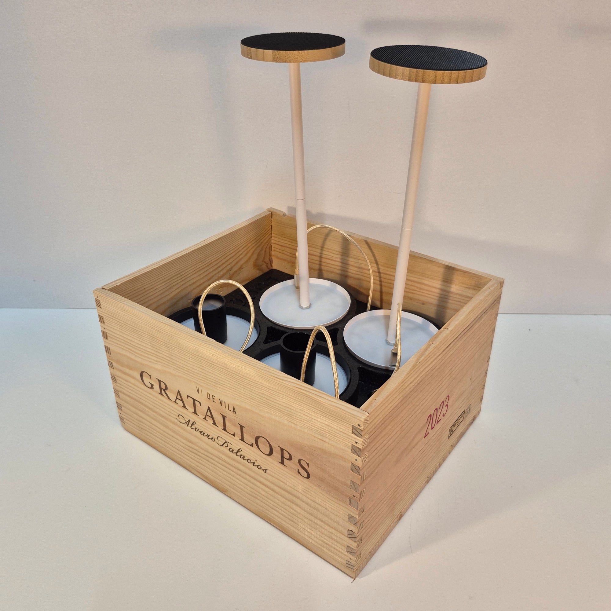 LUQQi H4 + Tafellamp Wit (set van 2) + Fleslamp Zwart (set van 2)